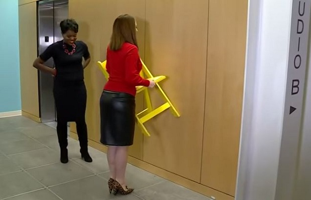 Ову једноставну радњу НИ ЈЕДАН МУШКАРАЦ не може да изведе, док ЖЕНАМА не представља баш никакав проблем (ВИДЕО)